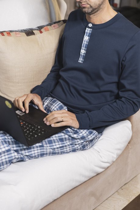 Pigiama serafino e pantalone flanella tartan azzurro